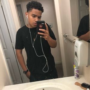 Meet your Posher, Gabriel